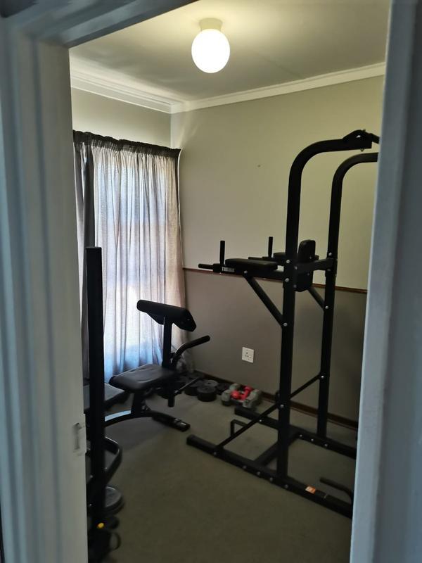 3 Bedroom Property for Sale in Langenhovenpark Free State